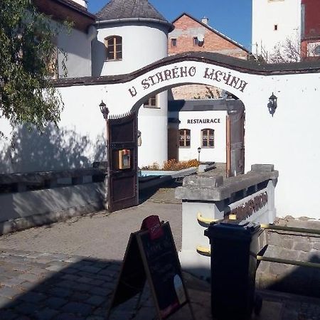 Penzion s restaurací U MLYNA COM Litovel Esterno foto