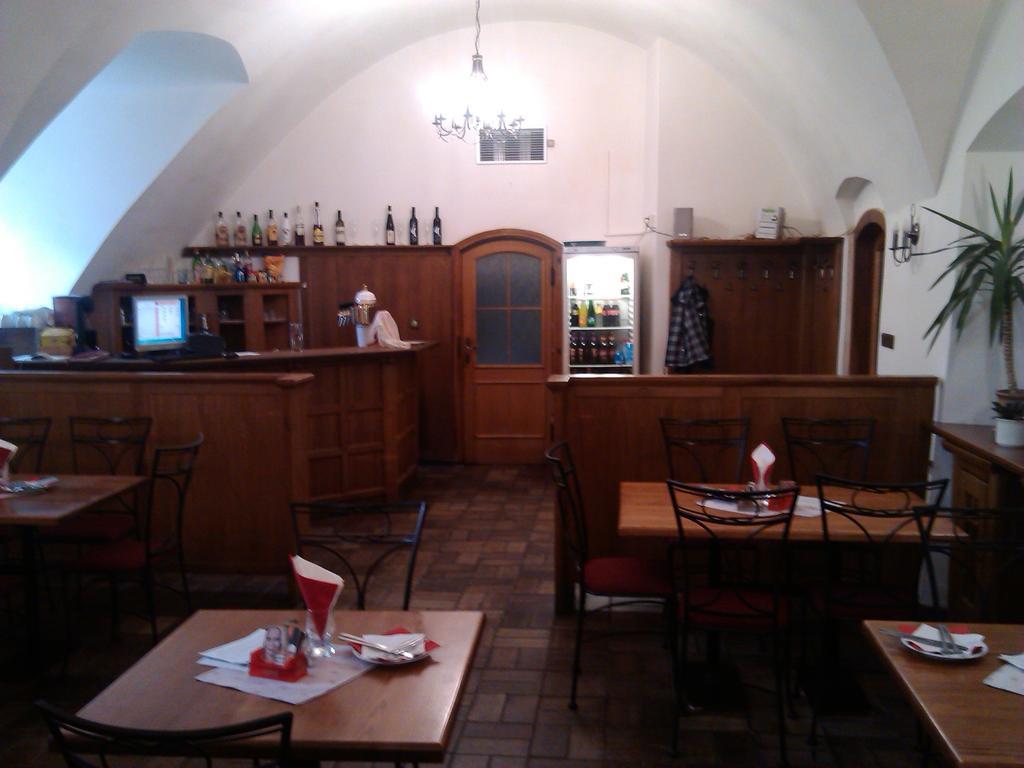 Penzion s restaurací U MLYNA COM Litovel Esterno foto
