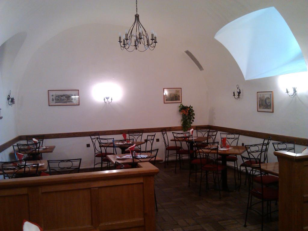 Penzion s restaurací U MLYNA COM Litovel Esterno foto